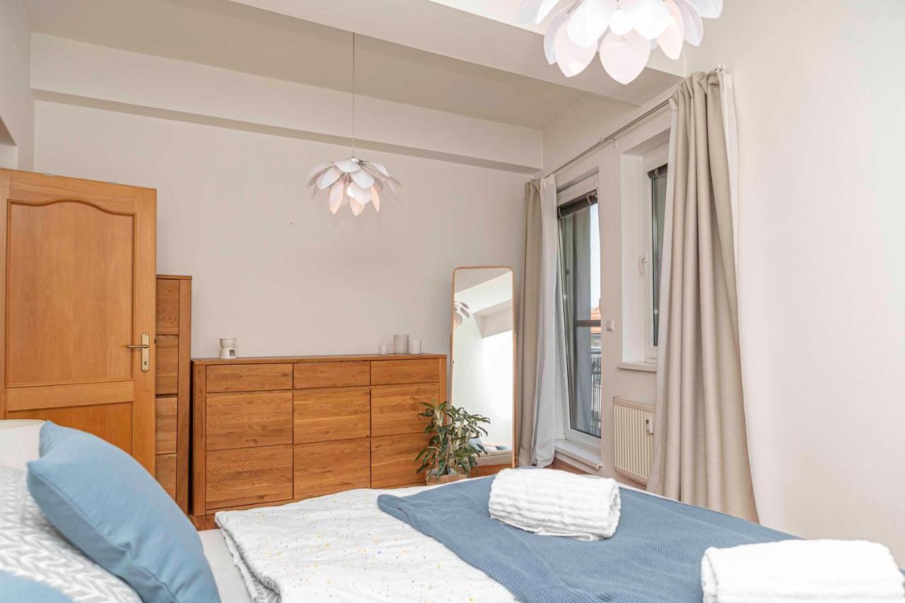 Castle View Apartment With Free Parking Bratislava Extérieur photo